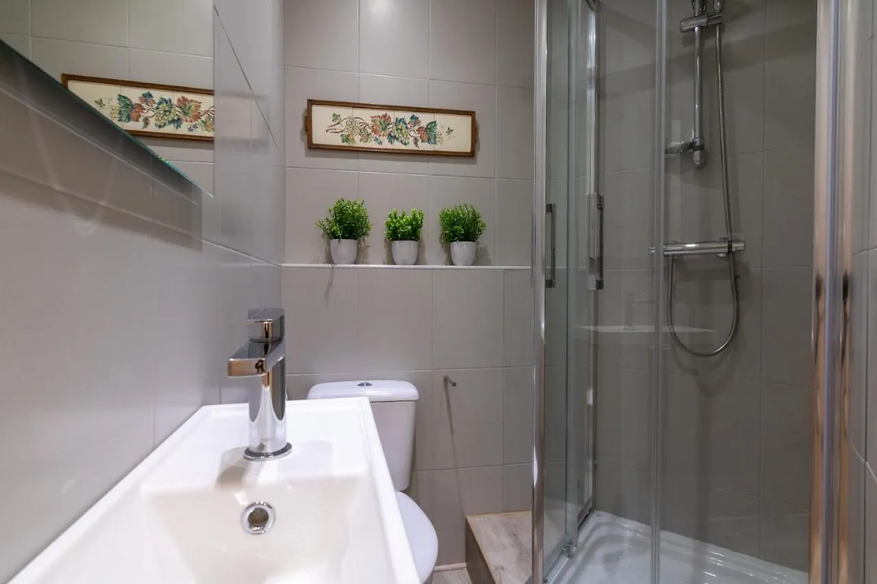 Bilbao Plaza Campuzano De Bilbao Suites, Elegante Y Centrico 0*,  Hiszpania